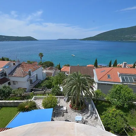 Hotel Vila Margot Herceg Novi Exterior photo